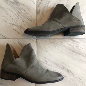 Steve Madden bootie